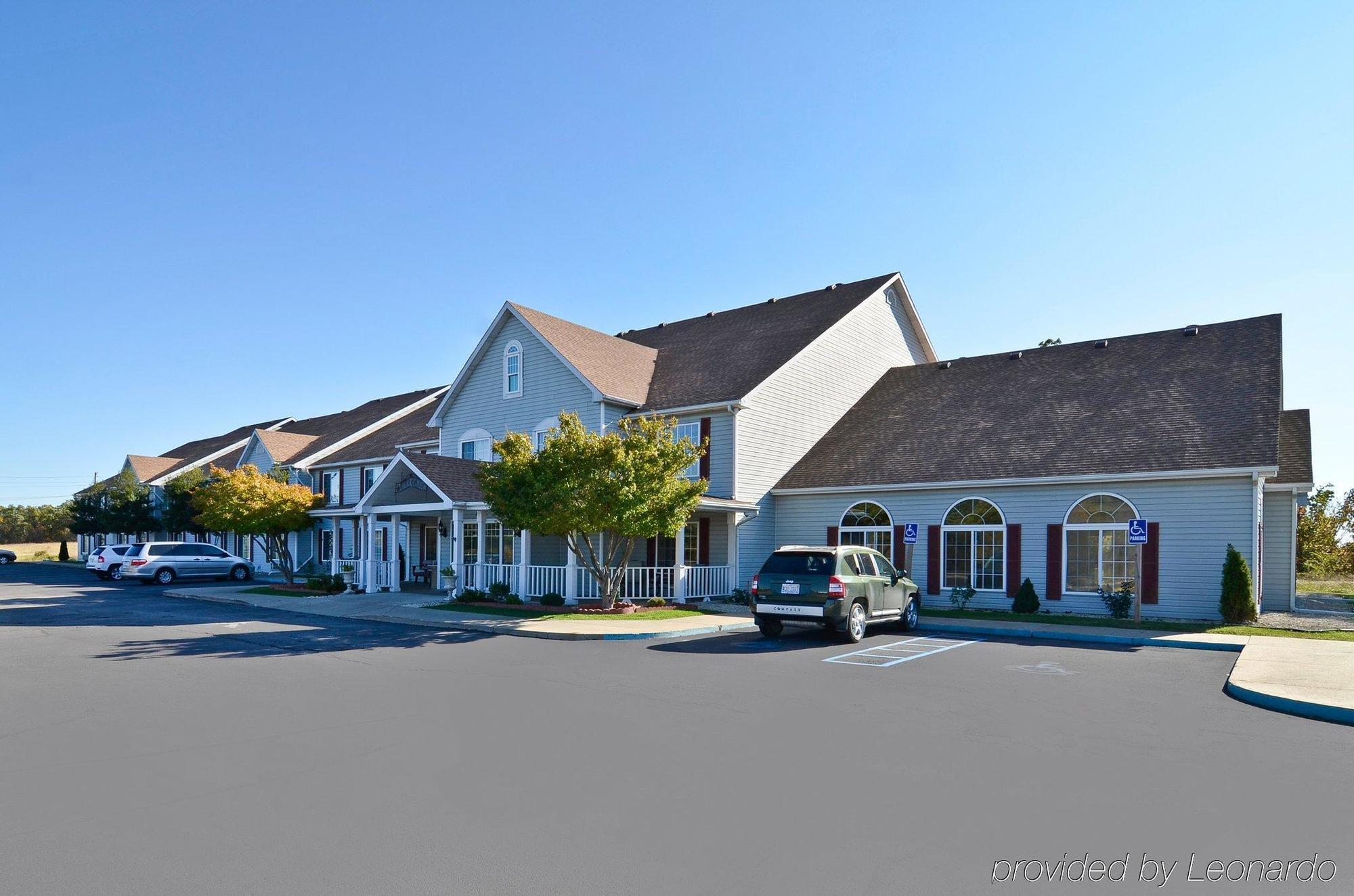 Super 8 By Wyndham Lake Of The Ozarks Eldon Zewnętrze zdjęcie